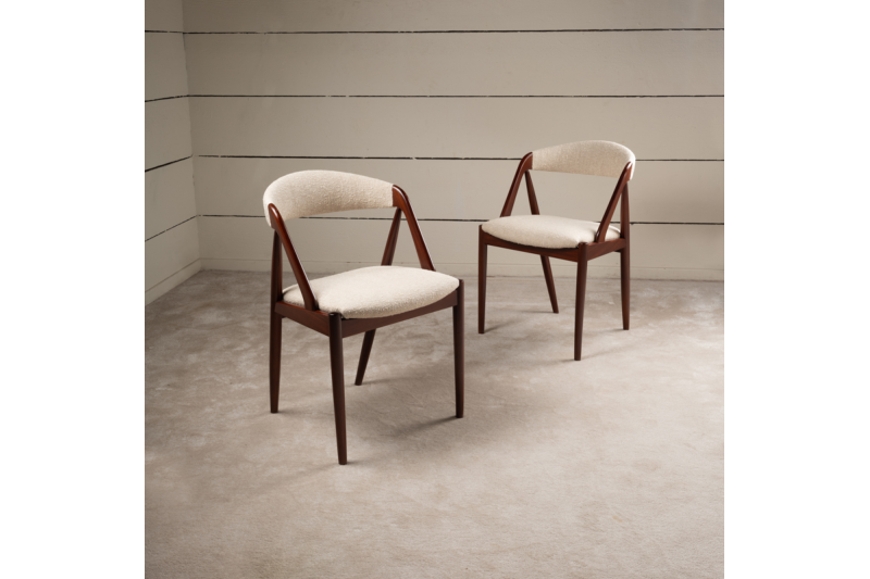 12 Scandinavian chairs in solid teak 1960