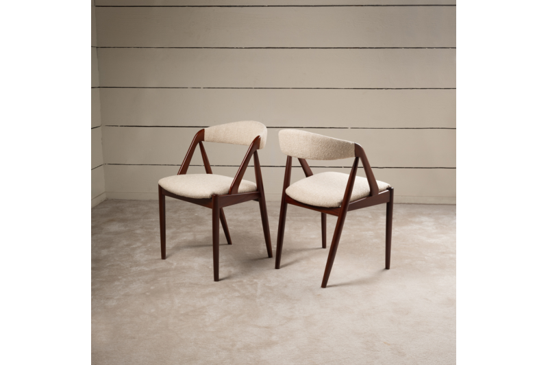 12 Scandinavian chairs in solid teak 1960
