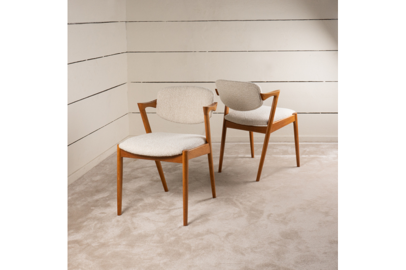 12 Scandinavian solid oak chairs 1960