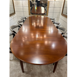 Très grande table scandinave 10-12...