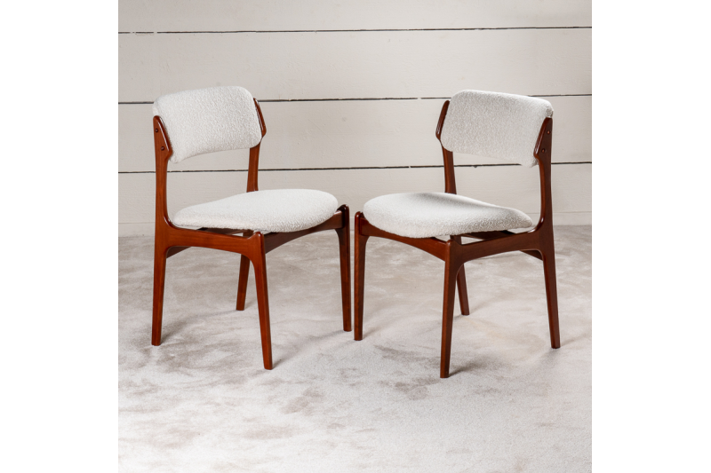 Beautiful set of 12 Scandinavian chairs in teak