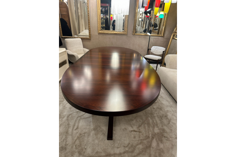 Très Grande table scandinave ovale en palissandre 1960