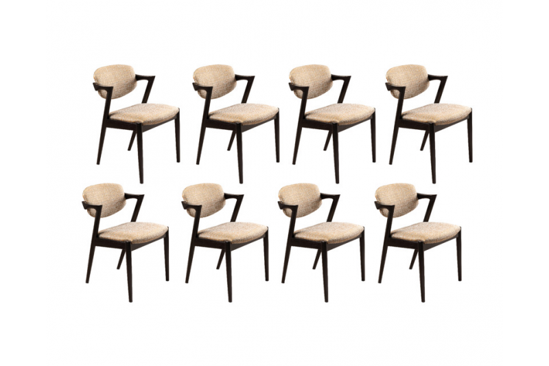 Ensemble de 8 chaises scandinaves « black oak » 1960