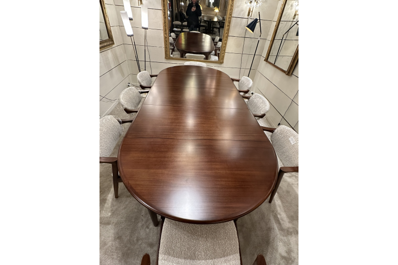 Grande table scandinave pour 8 personnes