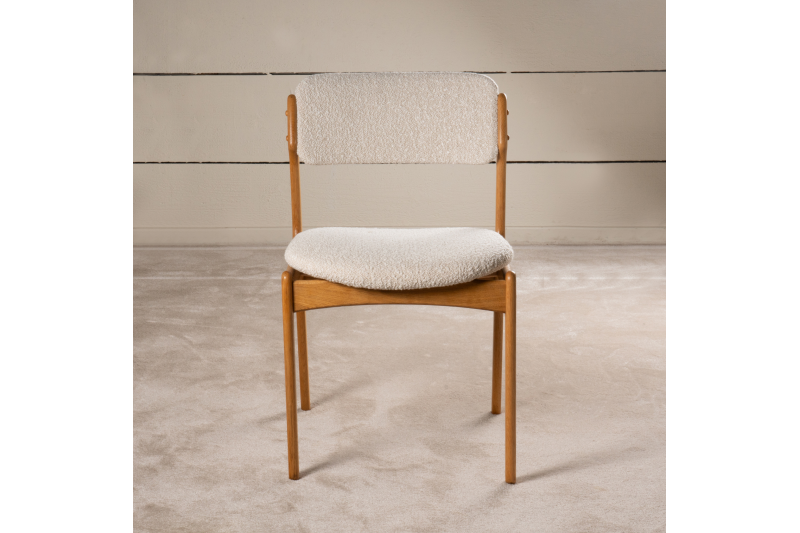 Set of 6 fully restored Scandinavian chairs in light oak 1960