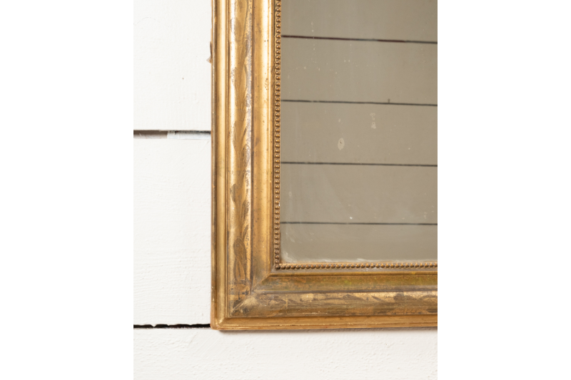 Miroir Louis Philippe en bois doré H.160 cm L.95 cm