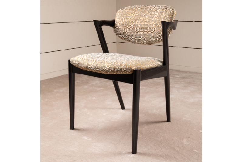 6 Chaises scandinaves en chêne finitions black oak - 1960