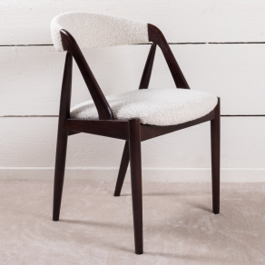 8 chaises scandinaves en teck foncé 1960